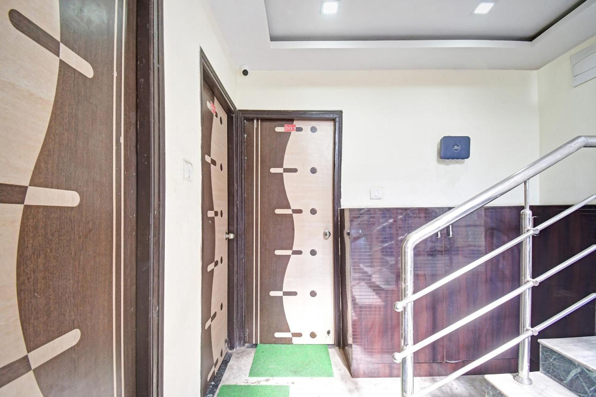 Hotel O New Aamaze Inn Near Acropolis Mall Kolkata Bagian luar foto